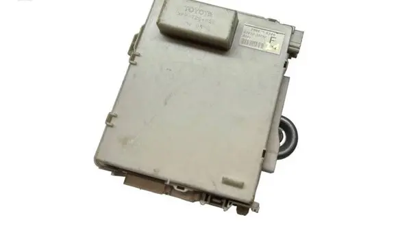 Lexus GS 300 350 430 450H Fuse box set 8267030250 7B060206 9461