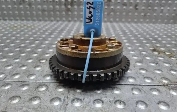 BMW 7 E65 E66 Camshaft pulley/ VANOS 7506775