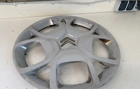 Citroen Jumpy R17 wheel hub/cap/trim 9810849677 9814710477