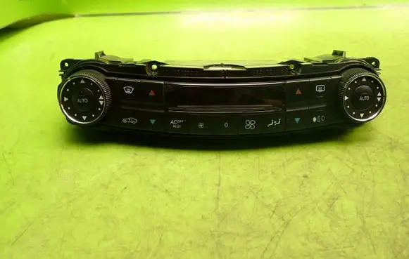 Mercedes-Benz E W211 Climate control/heater control trim 2118300685