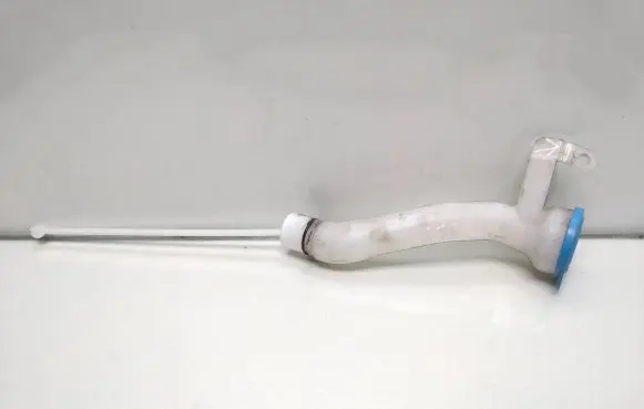 Suzuki Grand Vitara II Window washer liquid tank fill tube 