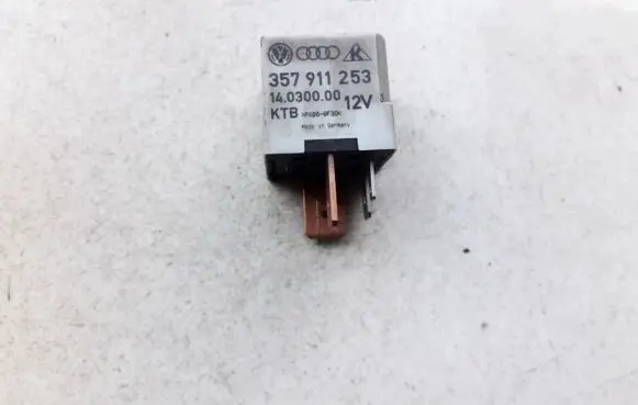 Volkswagen Golf III Other relay 357911253 14030000
