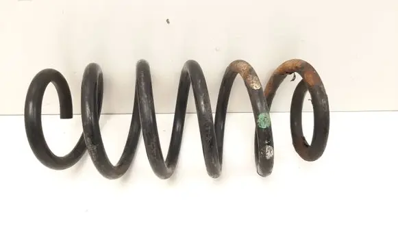 Toyota Avensis T270 Rear coil spring