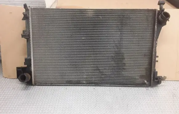 Opel Vectra C Coolant radiator 870824G