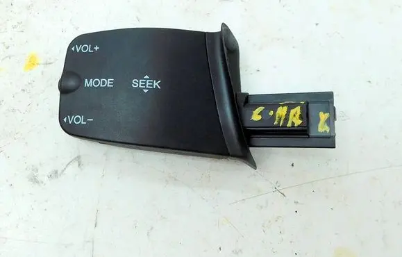 Ford Focus C-MAX Radio/GPS head unit trim 192186