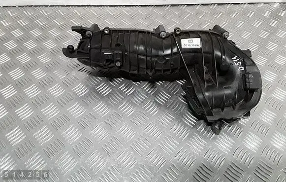 BMW 1 E81 E87 Intake manifold 7810179