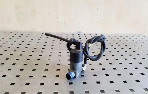 Nissan Qashqai Windscreen/windshield washer pump 9641553880 9641553980