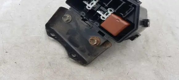 Toyota Land Cruiser (J120) Fuse module NOCODE