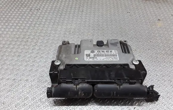 Volkswagen PASSAT B7 USA Engine control unit/module 07K906055AN 0261S06508
