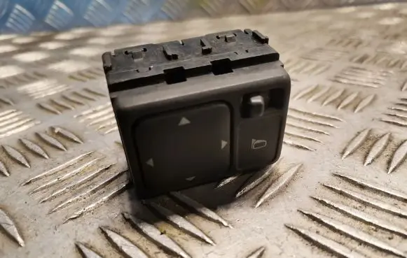 Nissan Murano Z50 Wing mirror switch