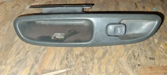 Volvo S60 Electric window control switch 9472275