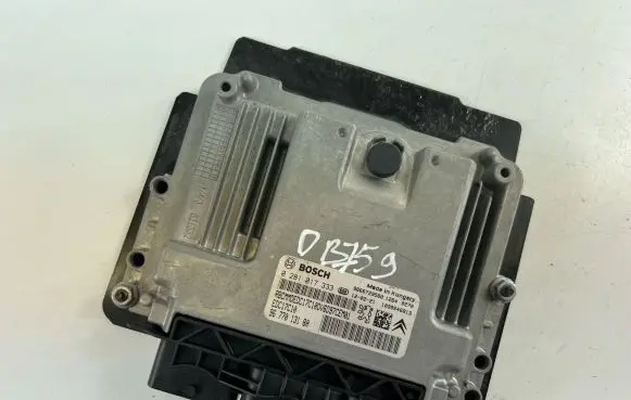 Peugeot 207 Engine control unit/module ECU 9677013180 0281017333