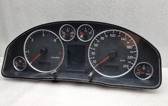Audi A6 S6 C5 4B Speedometer (instrument cluster) 4B0920933G