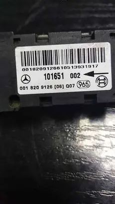 Mercedes-Benz C W203 Airbag deployment crash/impact sensor 0018209126