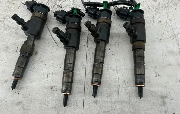 Ford Focus Fuel injectors set 0445110339