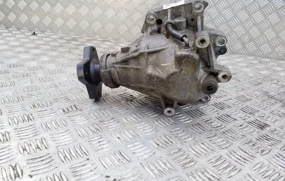 Gearbox transfer box case