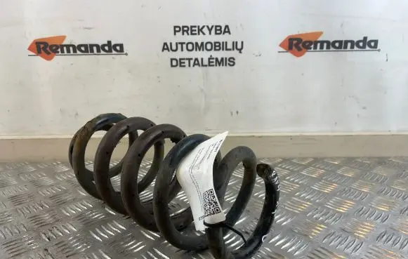 Toyota RAV 4 (XA40) Rear coil spring