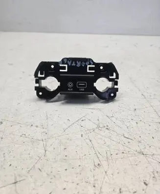 KIA Sportage USB socket connector PCAG