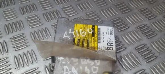 Toyota Corolla Verso AR10 Airbag control unit/module 216877104 216877-104