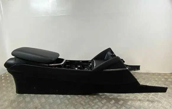 Alfa Romeo Stelvio Armrest 0503720 1561515160