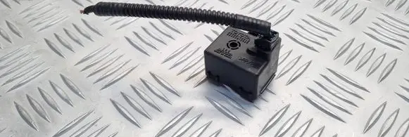 Lexus IS 220D-250-350 Horn buzzer relay 8665248010 0689003980