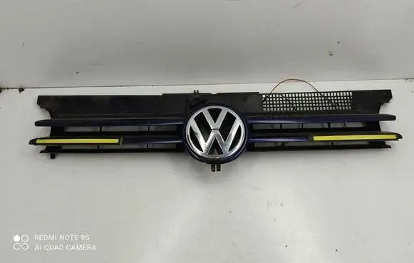Volkswagen Golf IV Front bumper upper radiator grill 1J0853651