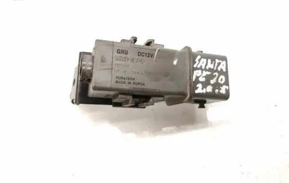 Hyundai Santa Fe Glow plug pre-heat relay 368302F740