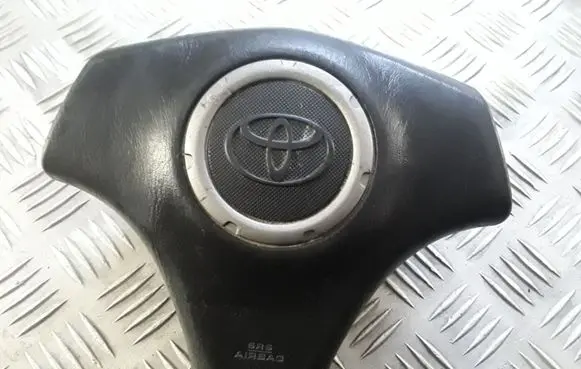 Toyota RAV 4 (XA20) Steering wheel airbag 8419802