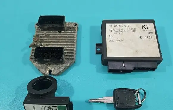 Opel Zafira A Engine control unit/module ECU 09158726 IMPRK1573667
