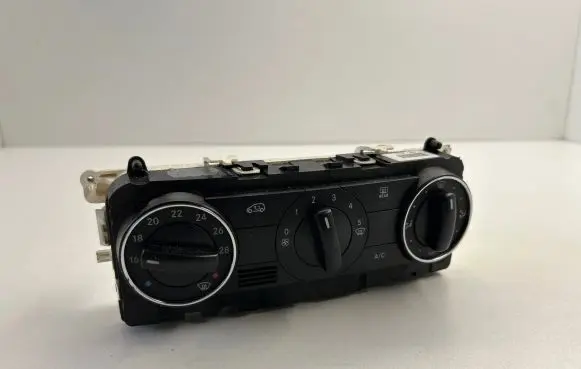 Mercedes-Benz B W245 Climate control unit A1698301985 69780014 0806111B