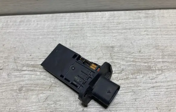 BMW X2 F39 Mass air flow meter 8580022