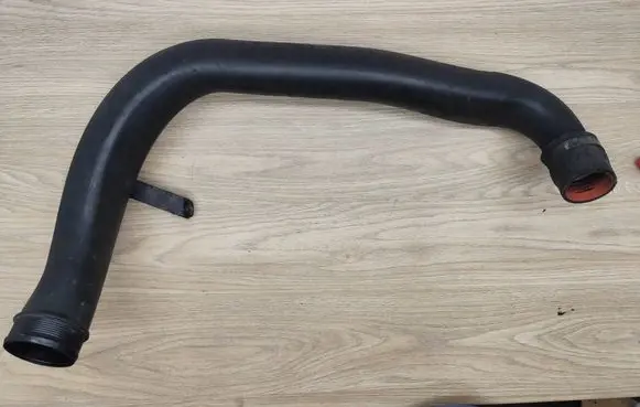 Volvo XC70 Intercooler hose/pipe 30778732