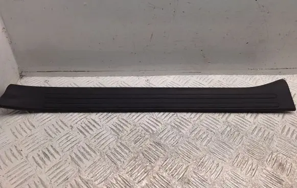 Nissan Juke I F15 Front sill trim cover 769B41KA2A