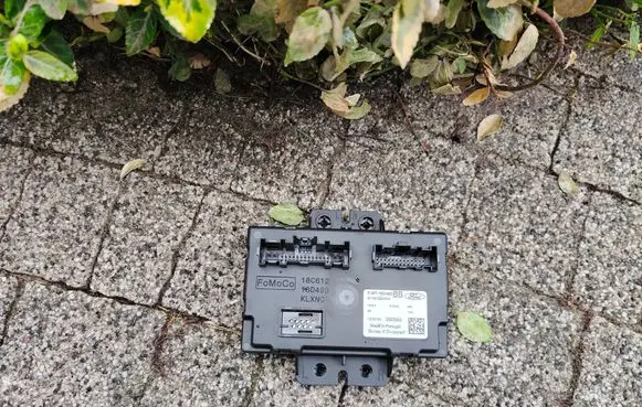Ford Escape IV Air conditioner control unit module PJ6T18D493BB