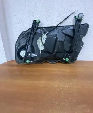 Volkswagen PASSAT B6 Front door electric window regulator 980873101 E374