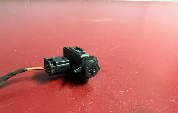 BMW X3 G01 AUC sensor 6833647 64116833647