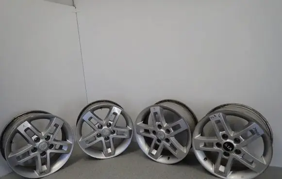 R16 alloy rim