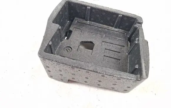 Audi Q7 4L Other trunk/boot trim element 4L0012109