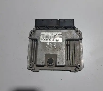 Volkswagen Touran I Engine control unit/module 03G906021MJ 03G906021AB 0281014045