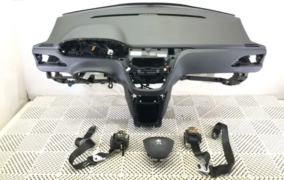 Peugeot 2008 I Dashboard 98021008XM
