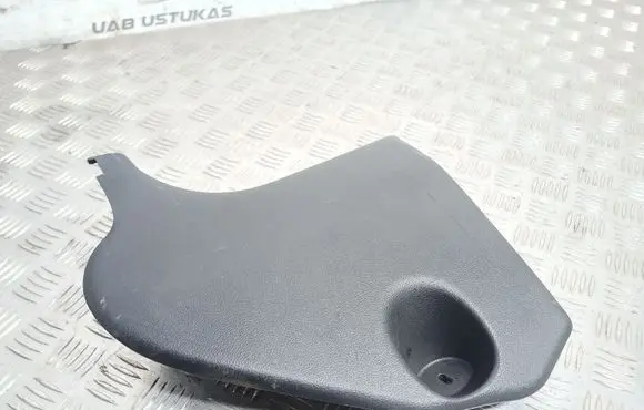 Foot area side trim