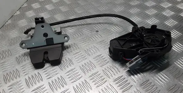 Tailgate/trunk/boot lock/catch/latch