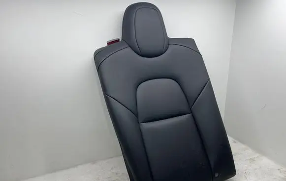 Tesla Model 3 Rear seat 1455036c3d