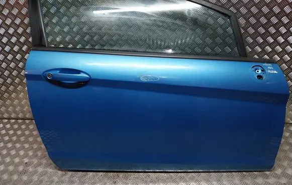 Ford Fiesta Front door S18031440