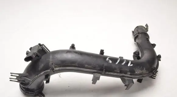 Audi A4 S4 B9 Intercooler hose/pipe 04E145673J