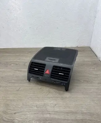Volkswagen Golf V Dash center air vent grill 1K0819743B 1K0819743