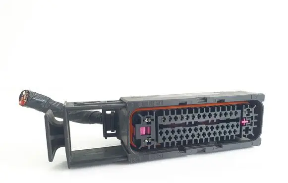 Skoda Octavia Mk2 (1Z) ABS module connector plug 