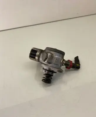 Nissan Pulsar Fuel injection high pressure pump H8201146431 168304016R