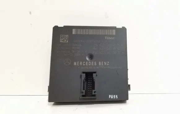 Mercedes-Benz S W221 Gateway control module A2215409101 A2215408462