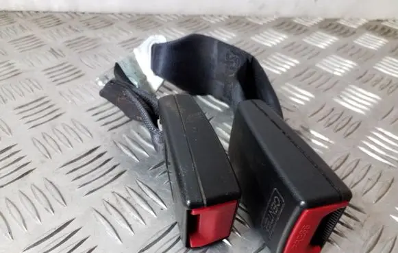 Mitsubishi ASX Rear seatbelt buckle